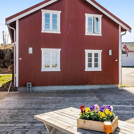 Gavlen-brygga Holiday home *